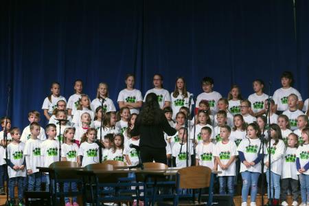 60 LET OŠ CERKNICA 06 FOTO LJUBO VUKELIČ